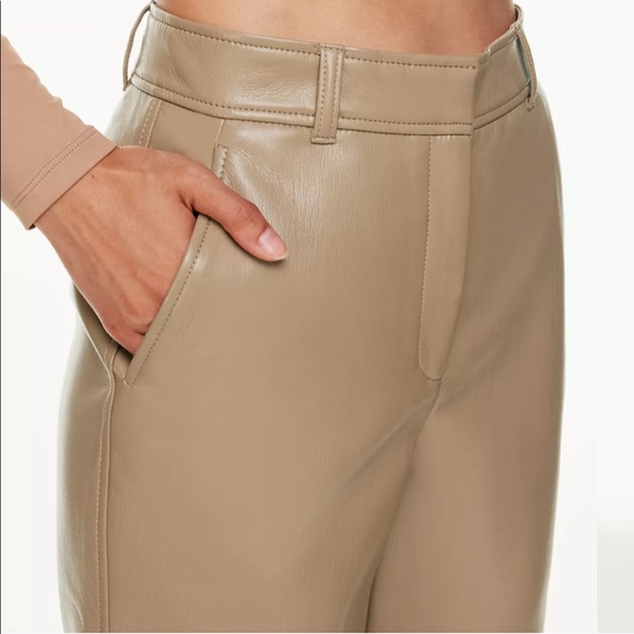 *SOLD* EUC Aritzia Command Pant - Picture 6 of 6